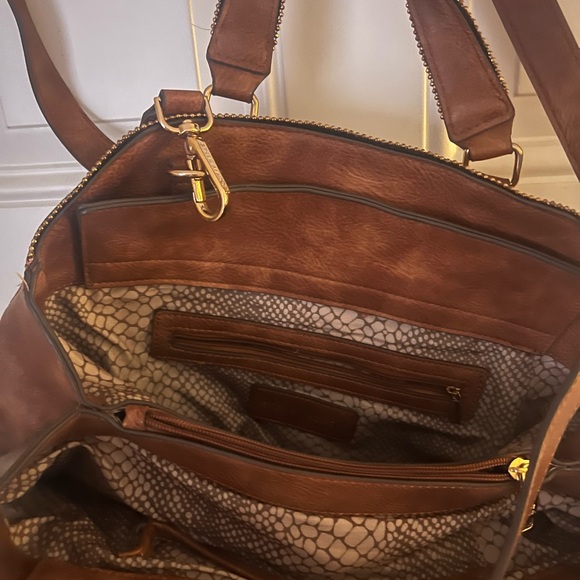 Steve Madden Dark Brown Tote Bag - Picture 2 of 3